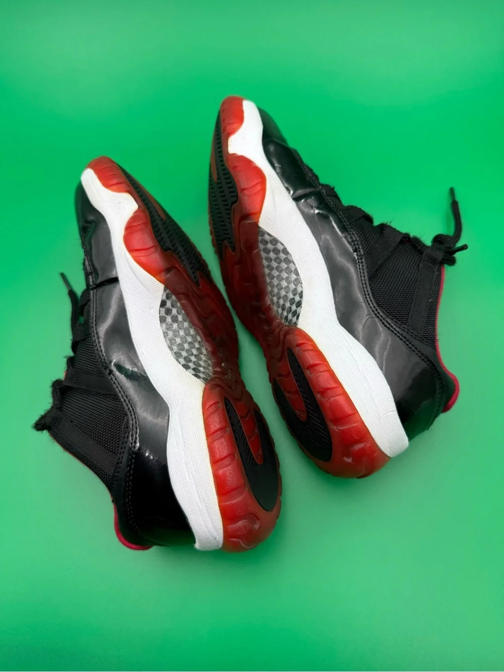 Jordan Air Jordan 11 Retro Low “Bred” Men’s Sneakers size 8.5